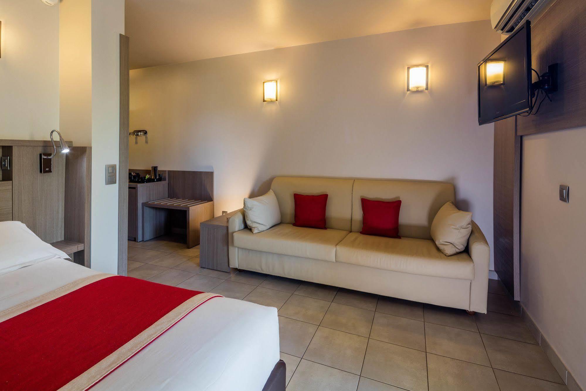 Hotel Marina Corsica Porto-Vecchio  Buitenkant foto